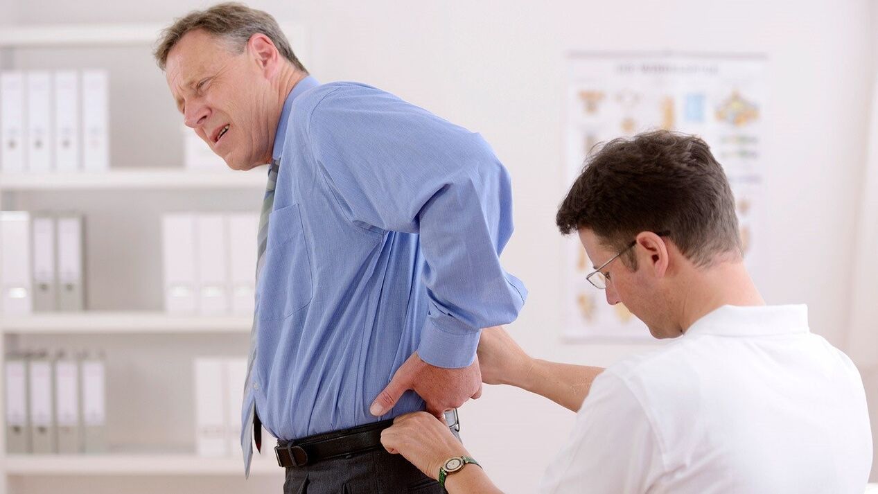 Kreiptis į gydytoją dėl nugaros skausmo