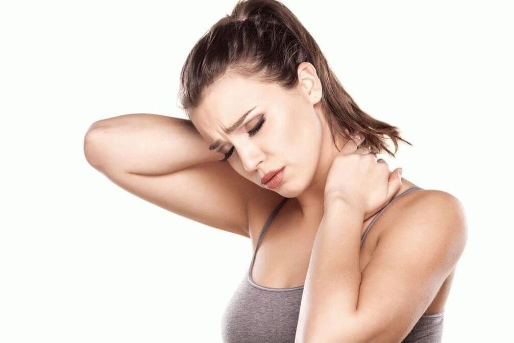 stiprus kaklo ir pečių skausmas dėl gimdos kaklelio osteochondrozės